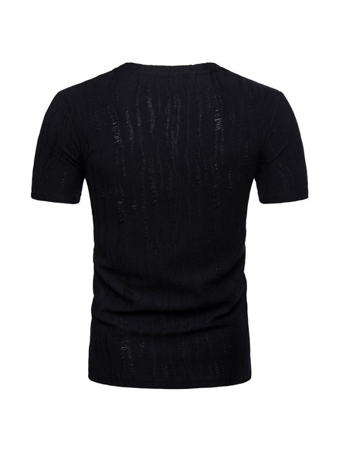 V-neck slim t-shirts are popular